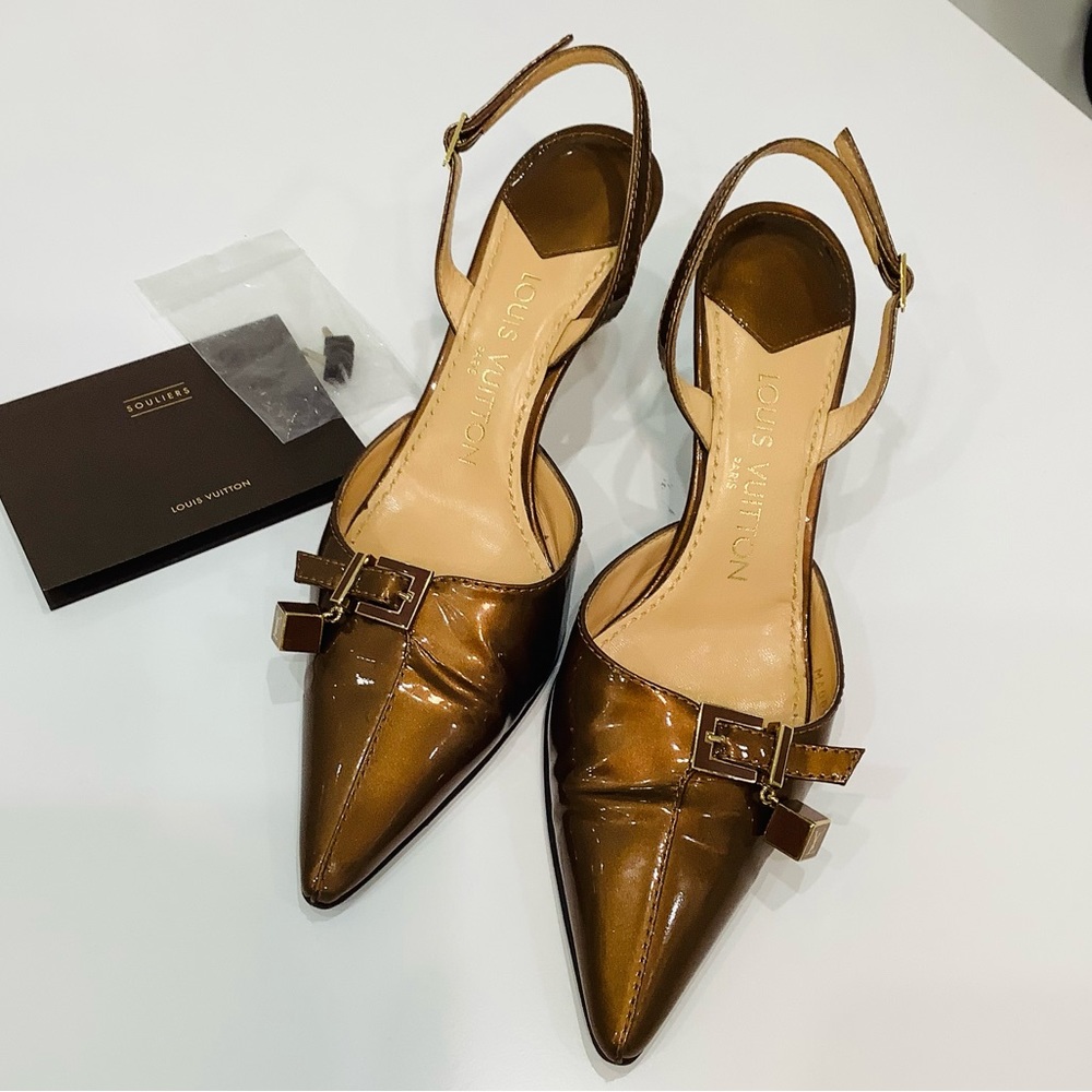 Louis Vuitton slingback pumps 🔥